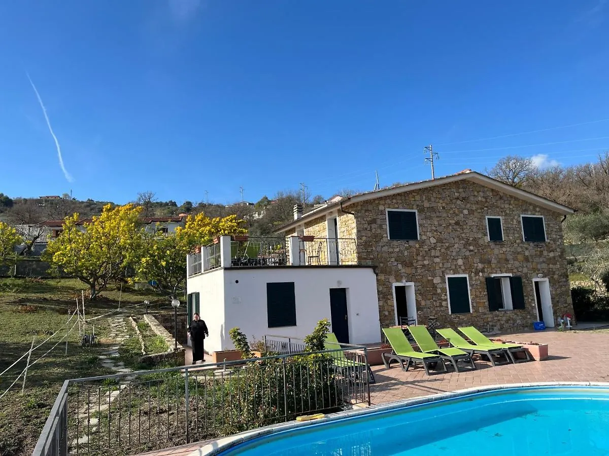 Agriturismo Le Mimose Imperia Farmház